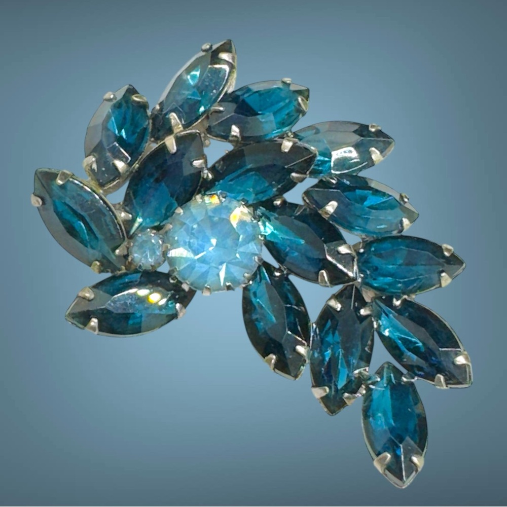 Vintage Sapphire & Cornflower Blue Rhinestone Swirling Flower Brooch